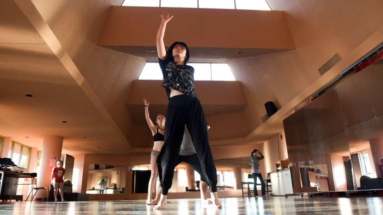 Centre students dancing in Weisiger Hall